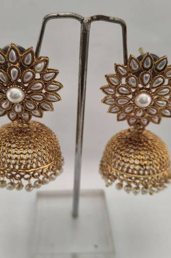 Golden Jhumkis earrings with Pearl