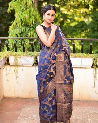 Navy Blue Woven Cotton Saree With Blouse 2