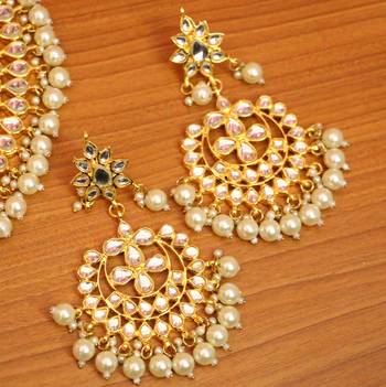 White crystal necklace-sets 2