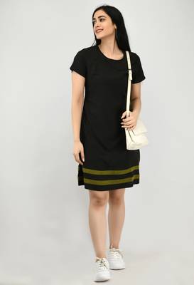 Black plain crepe short-dresses 1