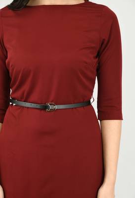 Maroon plain crepe short-dresses 4