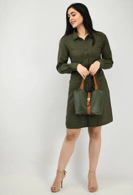 Green plain crepe short-dresses 1