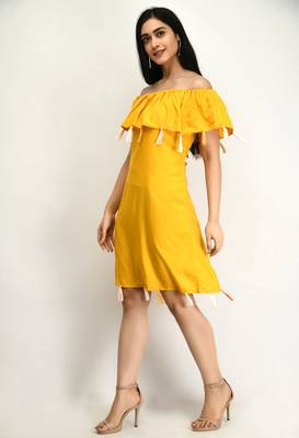 Yellow plain crepe short-dresses 3