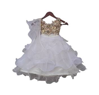 White Embroidered Organza Lehenga 2