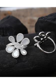 smart look  silverdesigner flower pattern delicate  ring