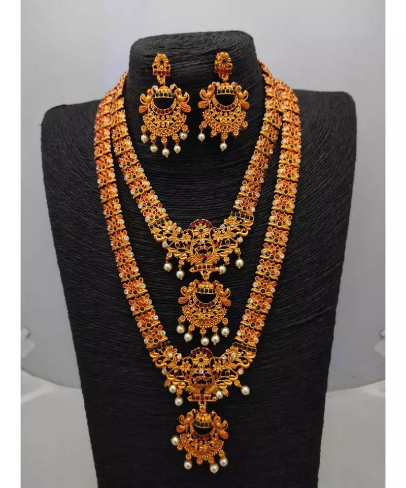 Multicolor studded jewellery necklace-sets