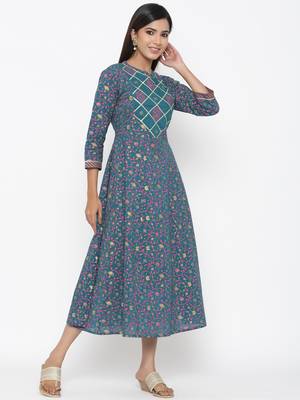 Green printed cotton kurtas-and-kurtis 3
