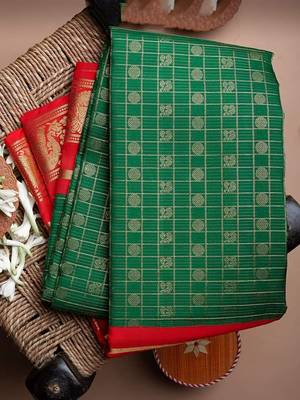 Green & Red woven Banarasi silk saree with blouse 1