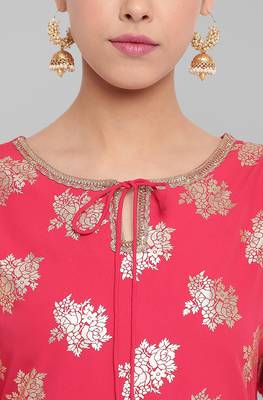 Women's Pink Poly Crepe Kurta With Pant And Dupatta 3