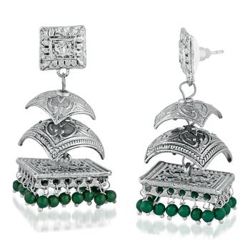 Green pearl jhumkas 3