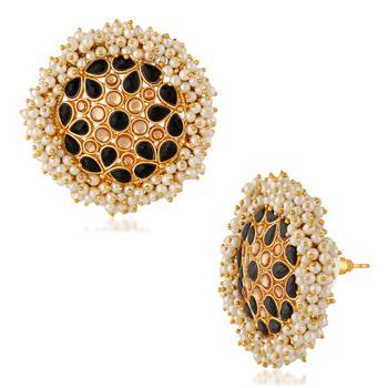 Black pearl studs 3