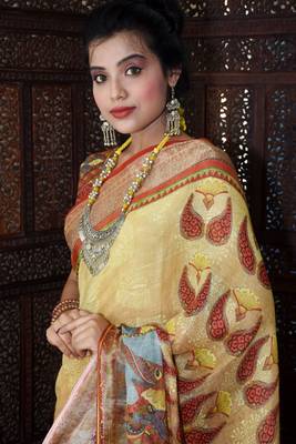 Unitex Fashion cream Linen Digital Kalamkari Printed Saree 3