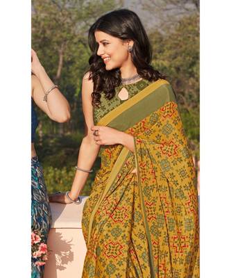 multicolor printed Crepe saree with blouse 2