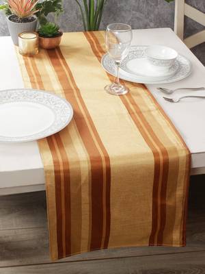 Table Runner 1