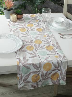 Table Runner 1