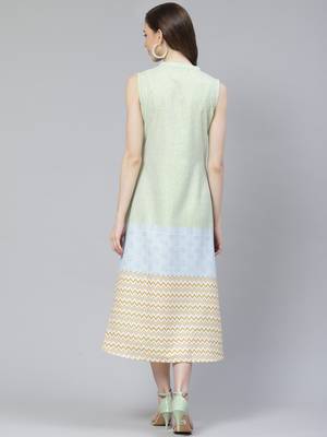 Green printed rayon kurtas-and-kurtis 3