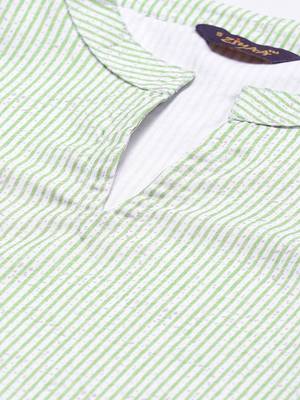 Green printed rayon kurtas-and-kurtis 4