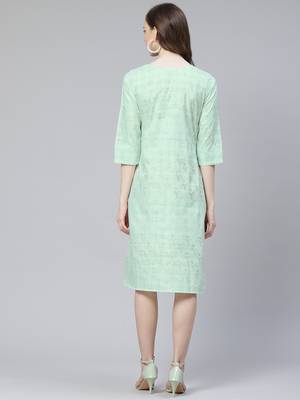 Green printed art silk kurtas-and-kurtis 3