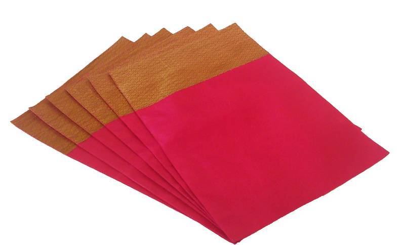Fuschia Bricks Table Runner and Mats