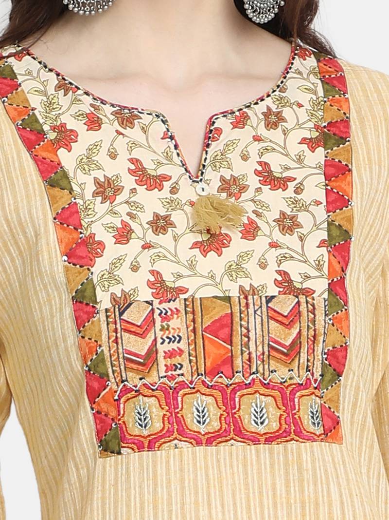 Women's Beige Cotton Printed Straight Kurta