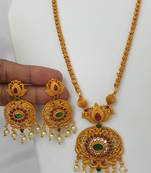 Gold spinel pendants