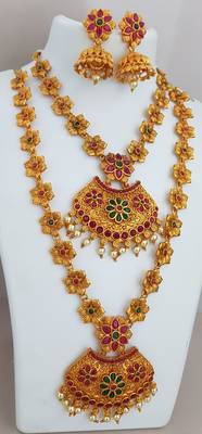 Gold jewellery 1