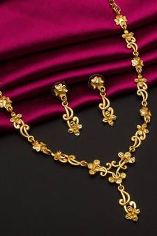 Gold necklace-sets