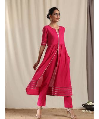Pink Crinkle Front Slit Gota Kurta Pant Set 2