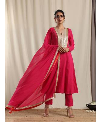 Pink Crinkle Flared Gota Kurta Pant Dupatta Set 1