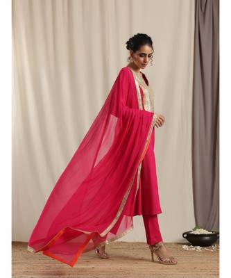 Pink Crinkle Flared Gota Kurta Pant Dupatta Set 2