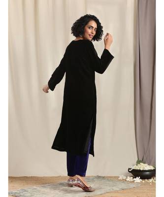Black Velvet slit Kurta 3
