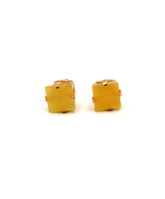 Yellow stone studs 1