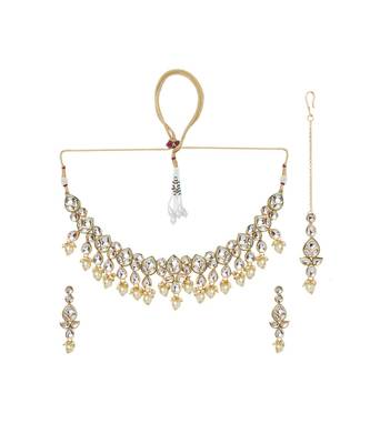 White Kundan Necklace With Earrings And Maang Tikka 2