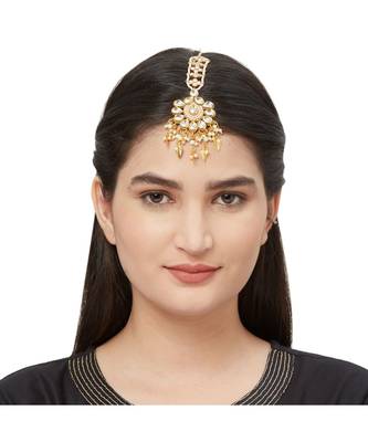 Gold Kundan Maang Tikka 1