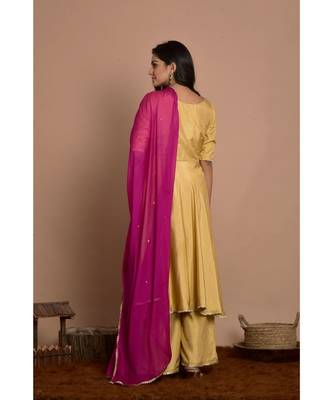 golden flared kurta palazzo set with ma 4