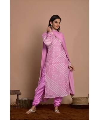 lavender kurta with churidar and dupatta 3