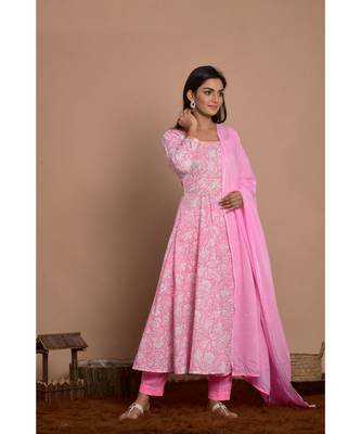 pink anarkali with pant and dupatta 2