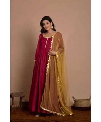 maroon anarkali with golden dupatta 1