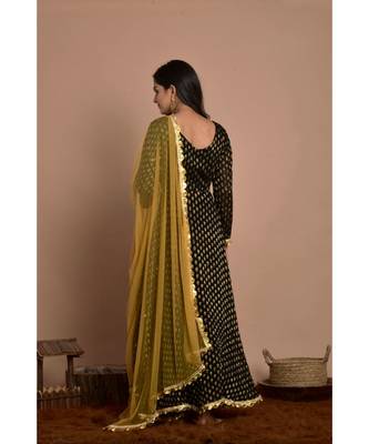 Black flared anarkali set with golden dupatta 4