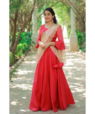 Red Khadi Silk  Fit and Flare Crop Top and Skirt 2