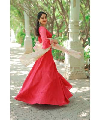 Red Khadi Silk  Fit and Flare Crop Top and Skirt 3
