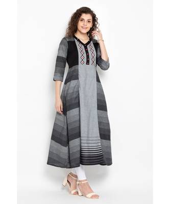Rayon  A line kurta  in print and solid colour combination highlighted with embroidery ,mandarin collar and placket 2