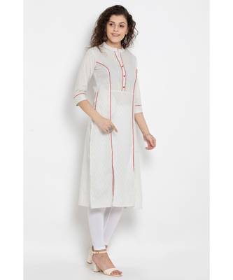 White Cotton Ikkat long kurta with three fourth sleeves 2