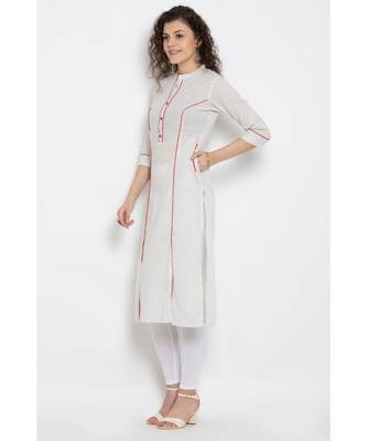 White Cotton Ikkat long kurta with three fourth sleeves 3