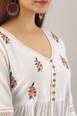 White embroidered viscose rayon tunics 4