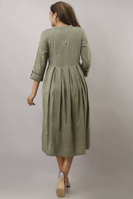 Green printed viscose rayon maxi-dresses 4