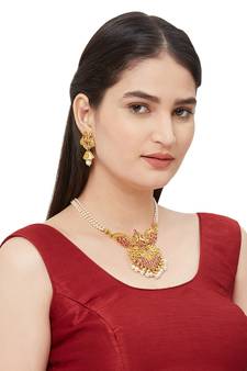 Red Stone Studded Pendant Necklace Sets