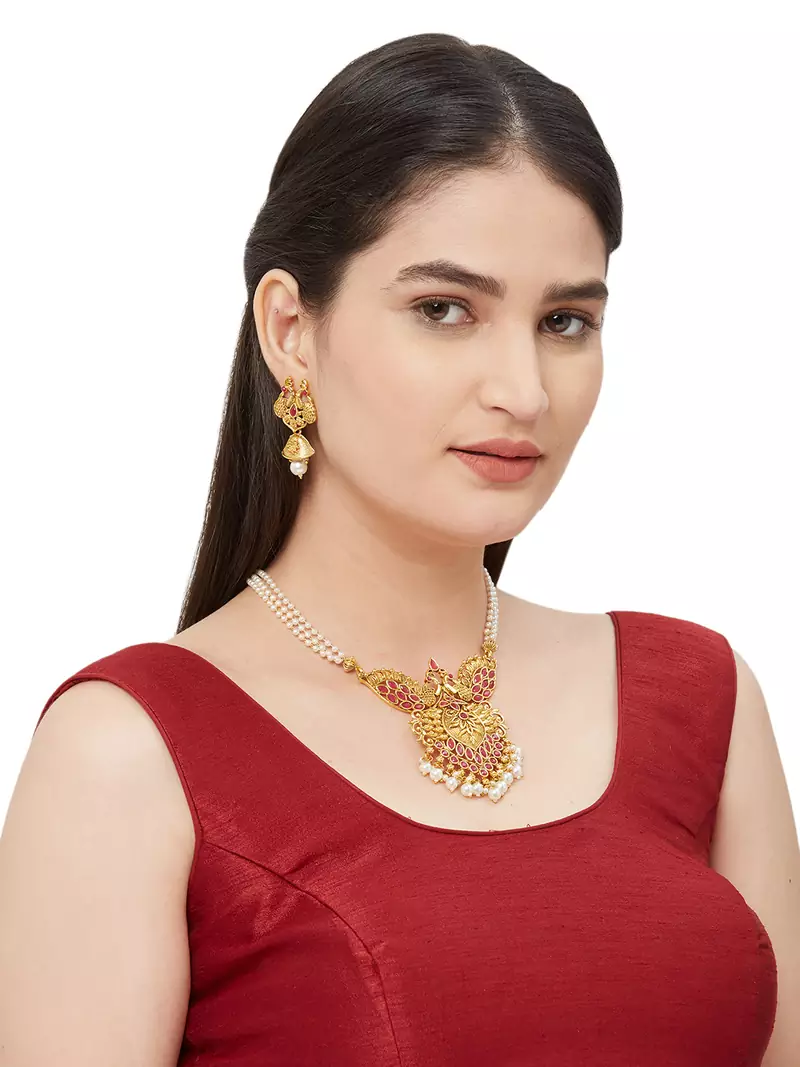 Red Stone Studded Pendant Necklace Sets