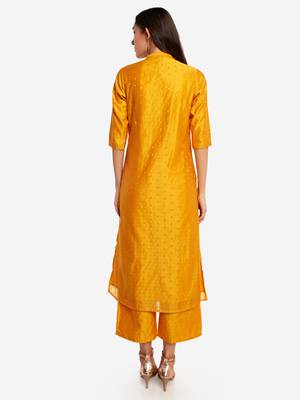 Ochre kurta with Trouser. 3