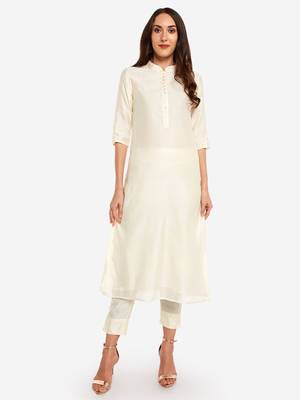 Off White kurta with Trouser. 1